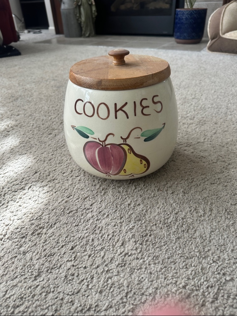 Ceramic Cookie Jar with Wooden Lid - Cream Fruit Design